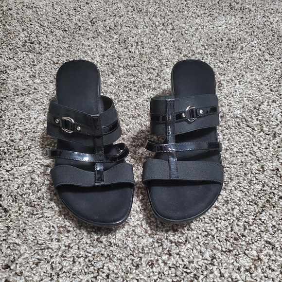 Unknown Shoes - Black Strappy Women's Sandals Size 8